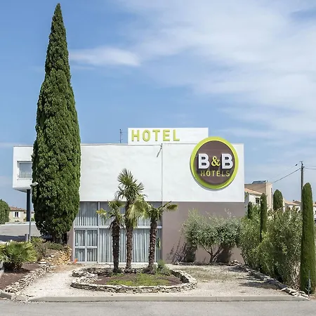 Hotel - échangeur A7 A9