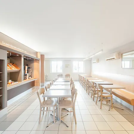 Hotel - échangeur A7 A9 3*
